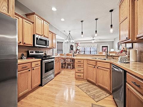 4th image of 101 Residence Ln