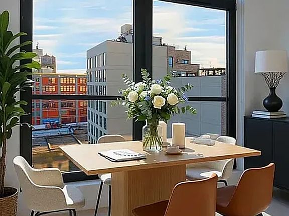 4th image of 979 Pacific St #Penthouse D