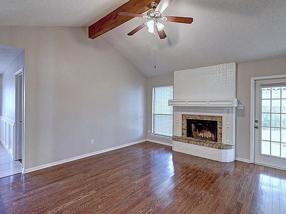 5th image of 6121 Angus Dr