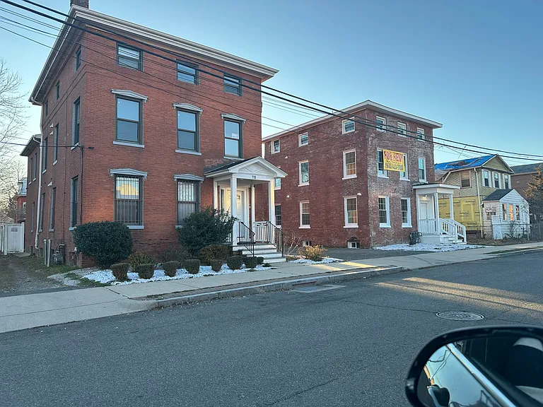 72 Cedar St #1 — Photo 10