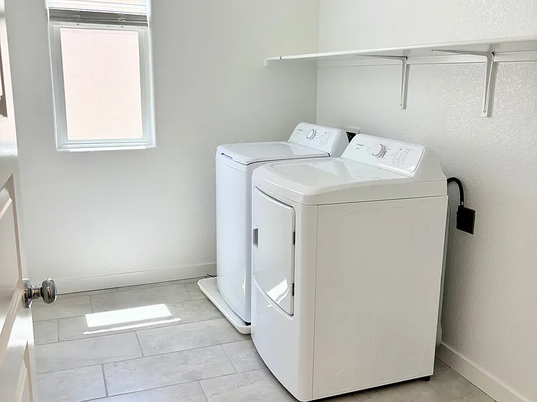 2324 Kaufman Ln — Photo 7