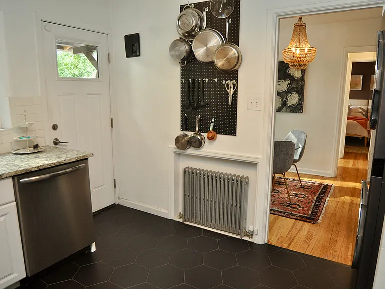 1365 Ivy St — Photo 9