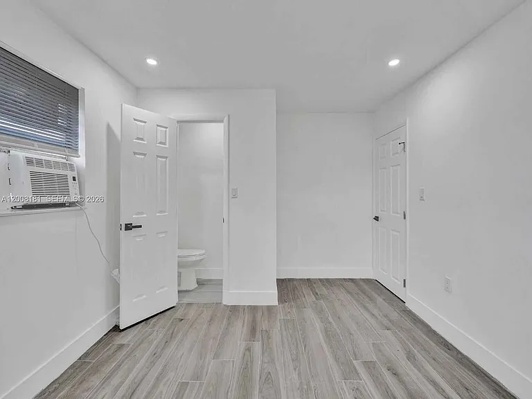 5740 Mayo St — Photo 15