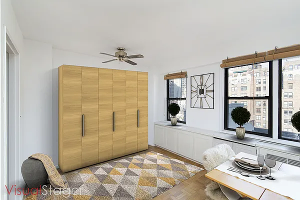 Sold by Maxwell Jacobs | media 3