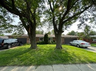 215 S Towanda Ave, Normal, IL 61761