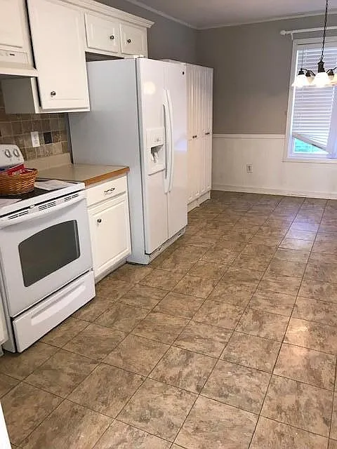 7250 Hunters Trace Dr — Photo 4