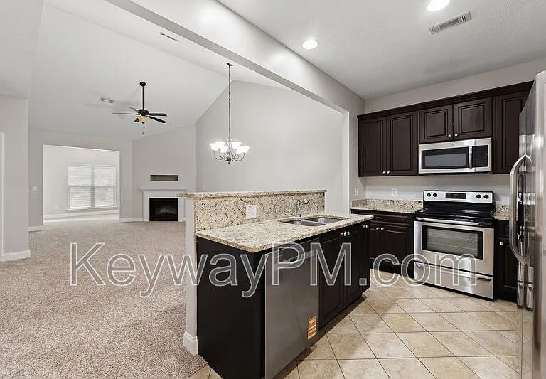 366 Bowen Fls — Photo 9