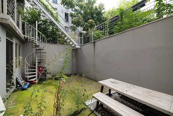 Rented by ATM Realty Service Inc | media 27