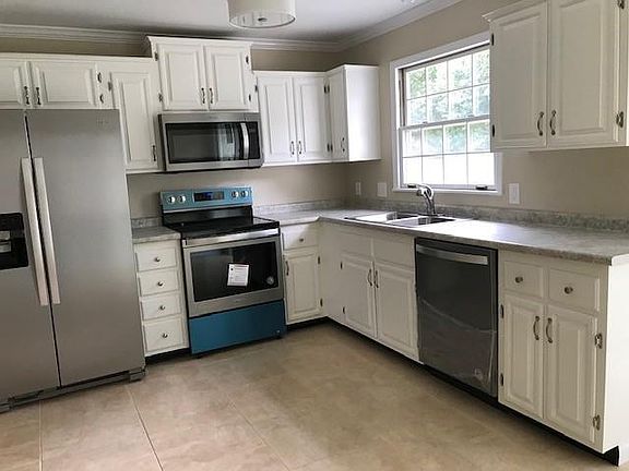 4th image of 102 Amelia St