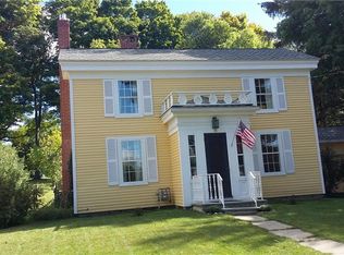 15 Park Rd W, Castile, NY 14427