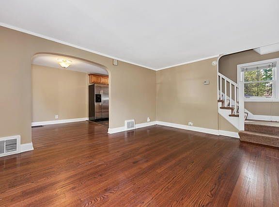 4th image of 9313 S Sacramento Ave