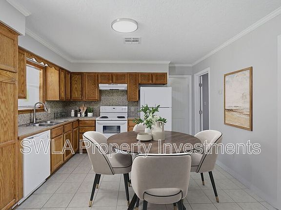 4th image of 7647A Ling Rd