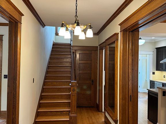 5th image of 445 S 28th St