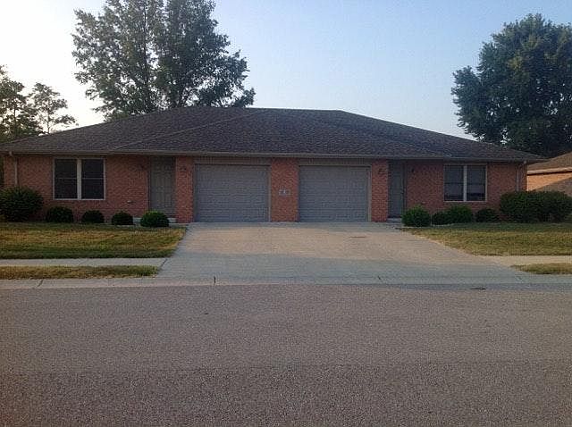 1st image of 1302 Brooks Ct