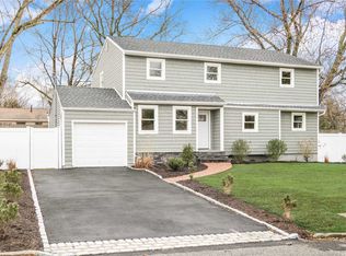 32 Huron St, Pt Jefferson Station, NY 11776