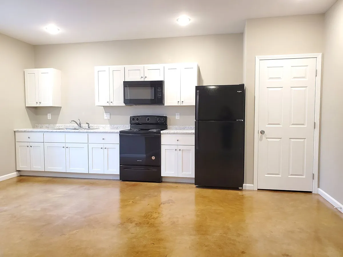 Building Photo - 142 Cane Creek Ln #107