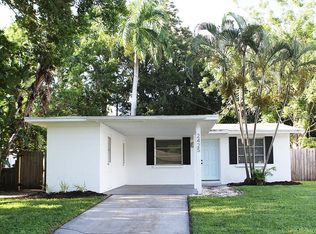 2425 Hawthorne St, Sarasota, FL 34239