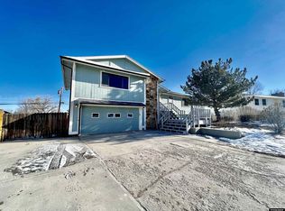 233 Columbine Dr, Casper, WY 82604
