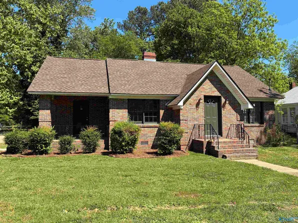 405 Hine St S, Athens, AL 35611