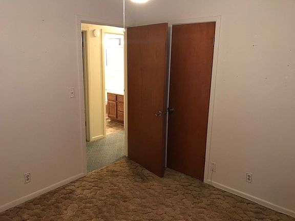 3rd image of 231 Avenue J