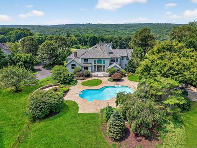 15 Farm Meadow Road, Newtown, CT, 06470