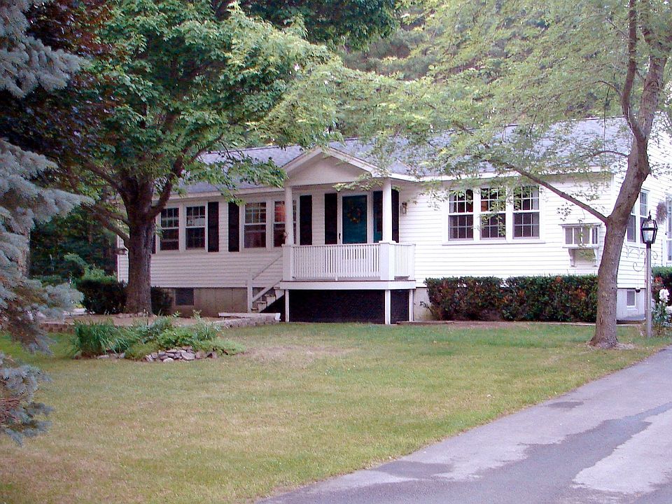 Loon Lane from the front
