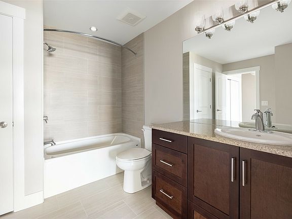 5th image of 1165 Sutherland Ave #407