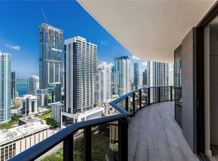 45 SW 9th St APT 2303, Miami, FL 33130
