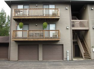 1812 W Highland Ave #1812D, Elgin, IL 60123