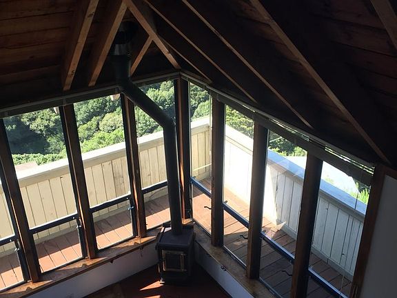 3rd image of 858 Marin Dr Unit B