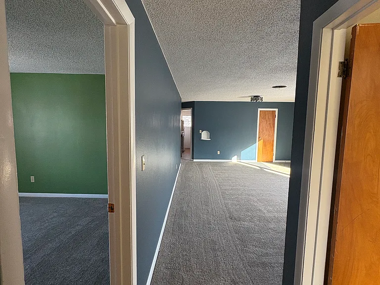 909 W Olive St #A — Photo 24