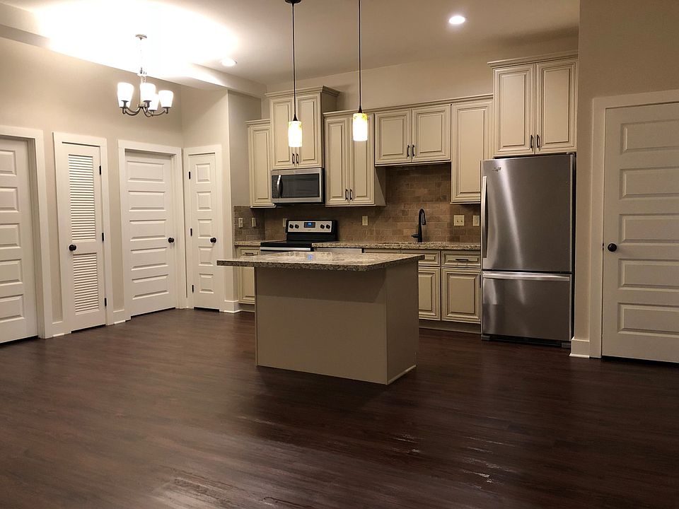 1st image of 2402 Broadmoor Dr #4107CC