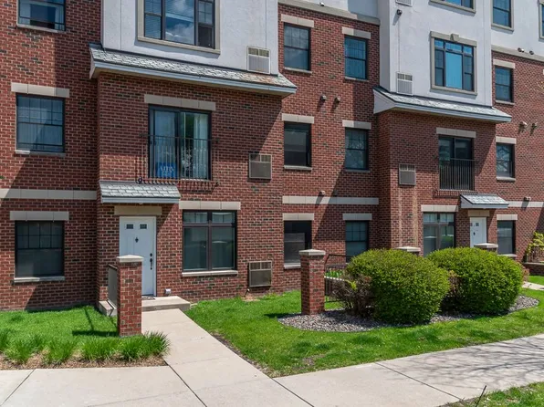 619 8th St SE #E-109, Minneapolis, MN 55414