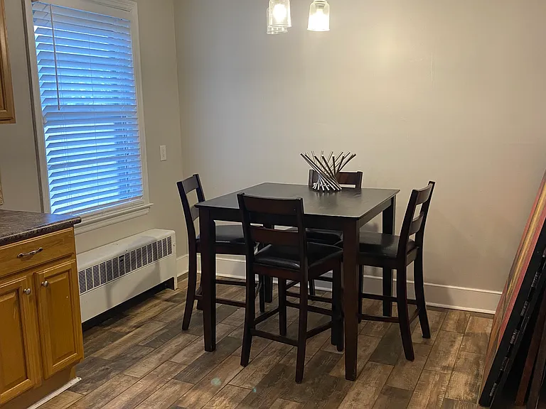 1044 E Shelby Dr — Photo 3