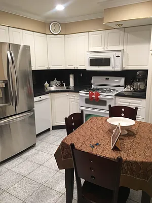 Rented by Voro New York | media 29