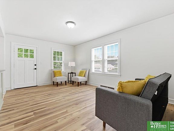 4th image of 2020 N 64th St