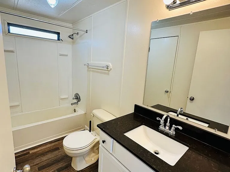 14014 NE 70th Ave — Photo 17