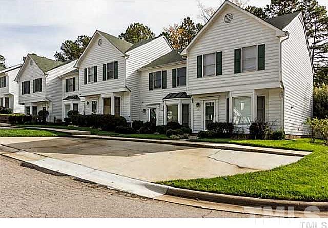 1st image of 119 S McLean Ct