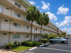 2 bed, 2.0 bath, 960 sqft, $1,700 — Photo 4
