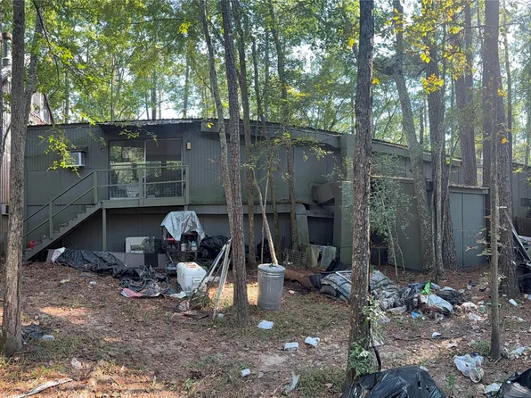 1541 Shore Shadow Dr, Huffman, TX 77336