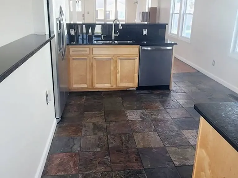 137 Sweet Ave — Photo 5