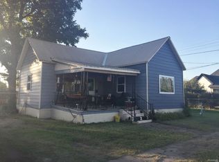 211 N 8th St, Memphis, TX 79245