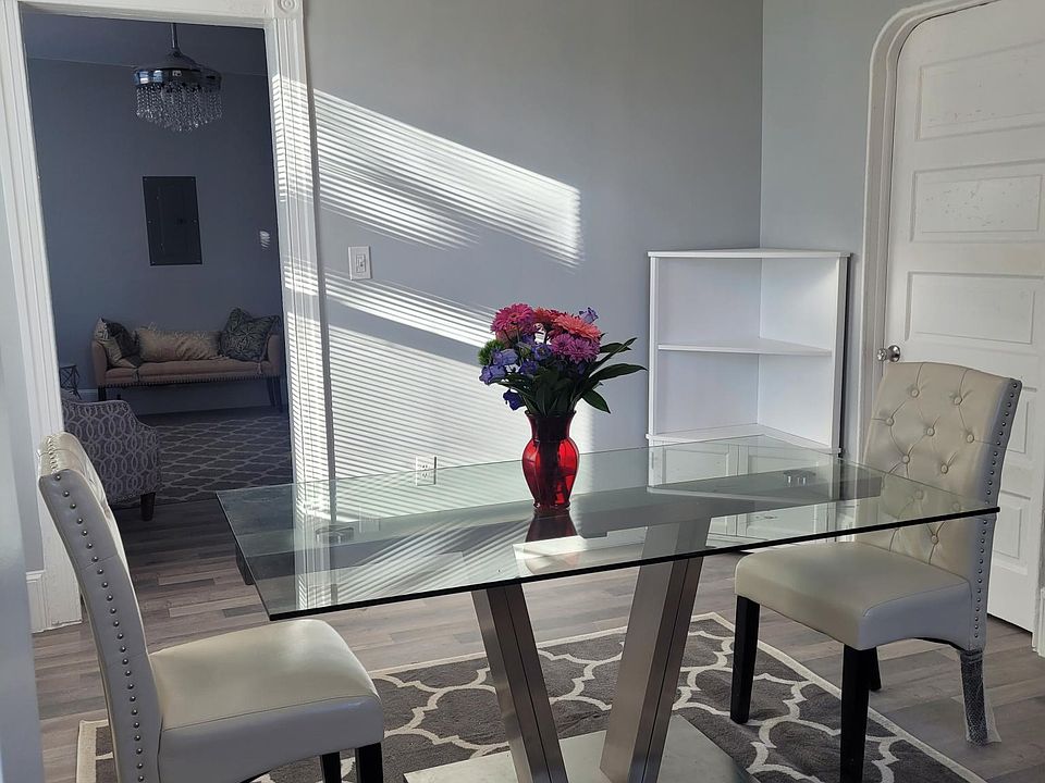 1st image of 1322 Oak Lane Ave APT 3