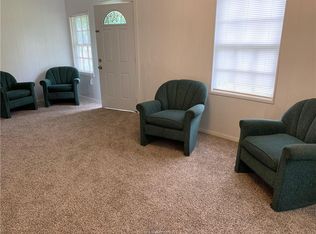 2001 Woodville Rd, Bryan, TX 77803