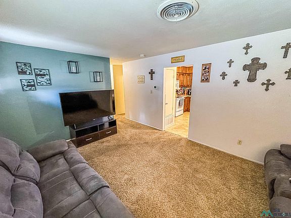 5th image of 1508 E Highland Dr