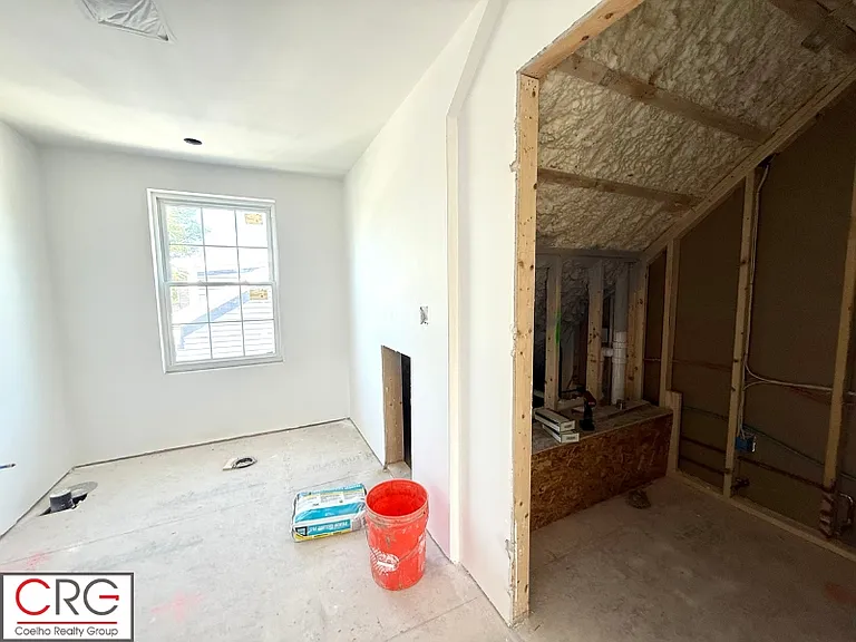 140 Summer St #1 — Photo 33