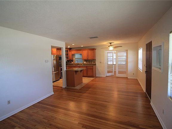 2nd image of 2810 E Marks St
