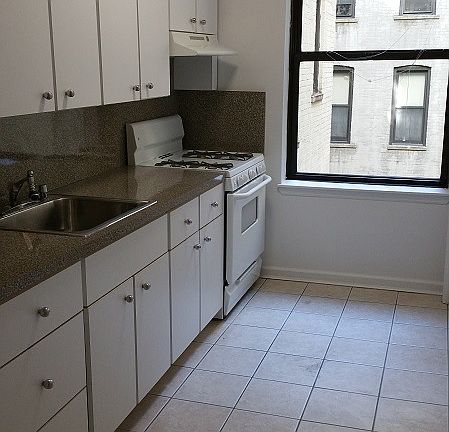 4th image of 4315 45th St APT 3A
