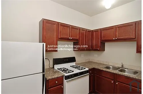 3837 W Polk St Photo 1