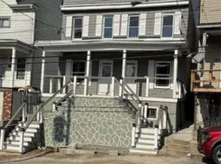 199 N Market St, Cumbola, PA 17930